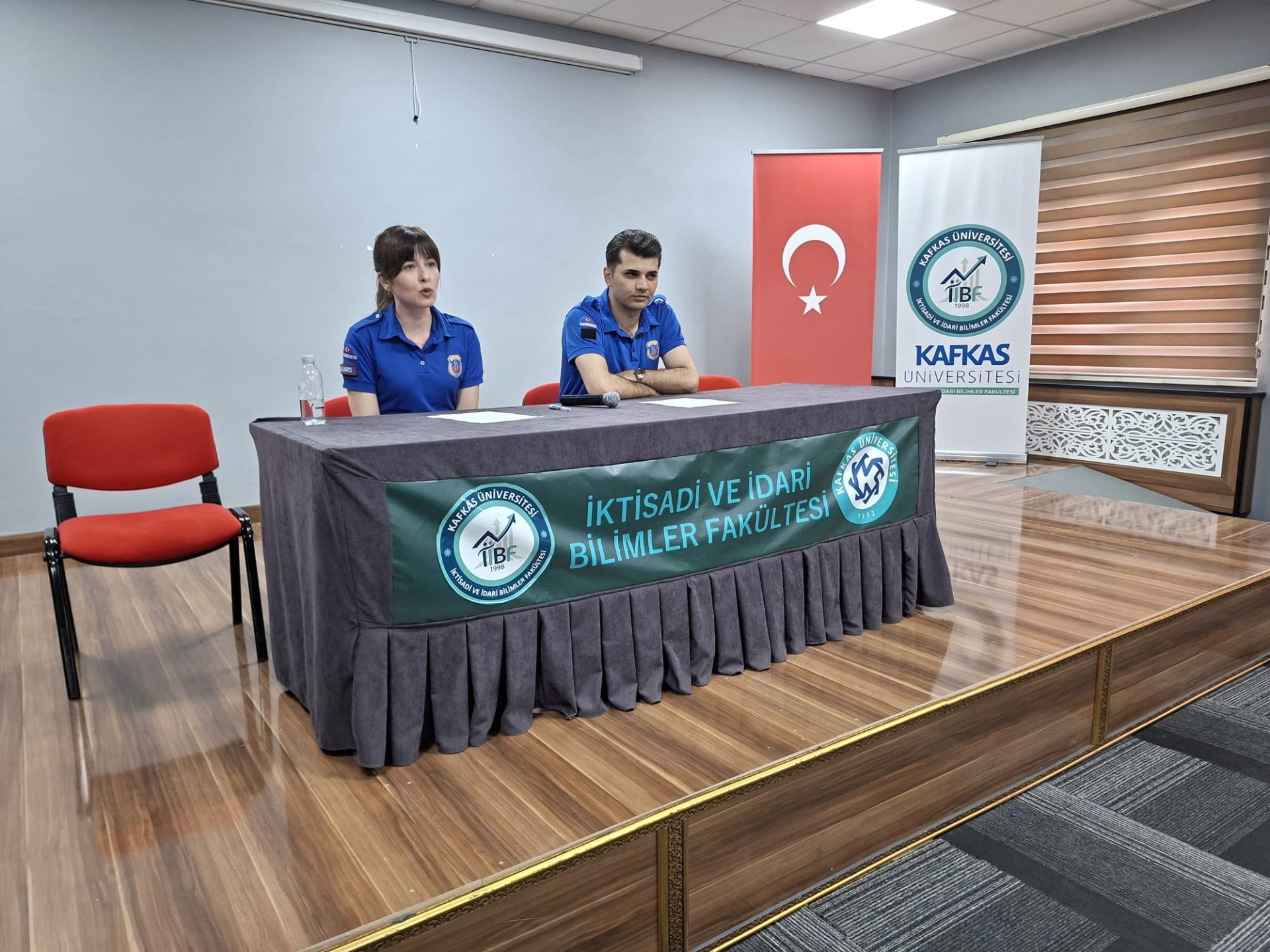 KAFKAS ÜNİVERSİTESİ'NDE İNFAZ KORUMA MEMURLUĞU MESLEĞİNİ TANITIM SÖYLEŞİSİ