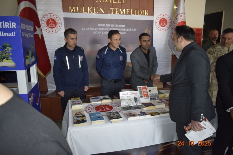 Cezaevlerinden Sorumlu Cumhuriyet Savcımız Sn. Emin Burak SÜREZLİ'nin tensipleriyle Ceza İnfaz Kurumları Kütüphaneleri İçin Kitap Bağış Kampanyası Düzenlendi.