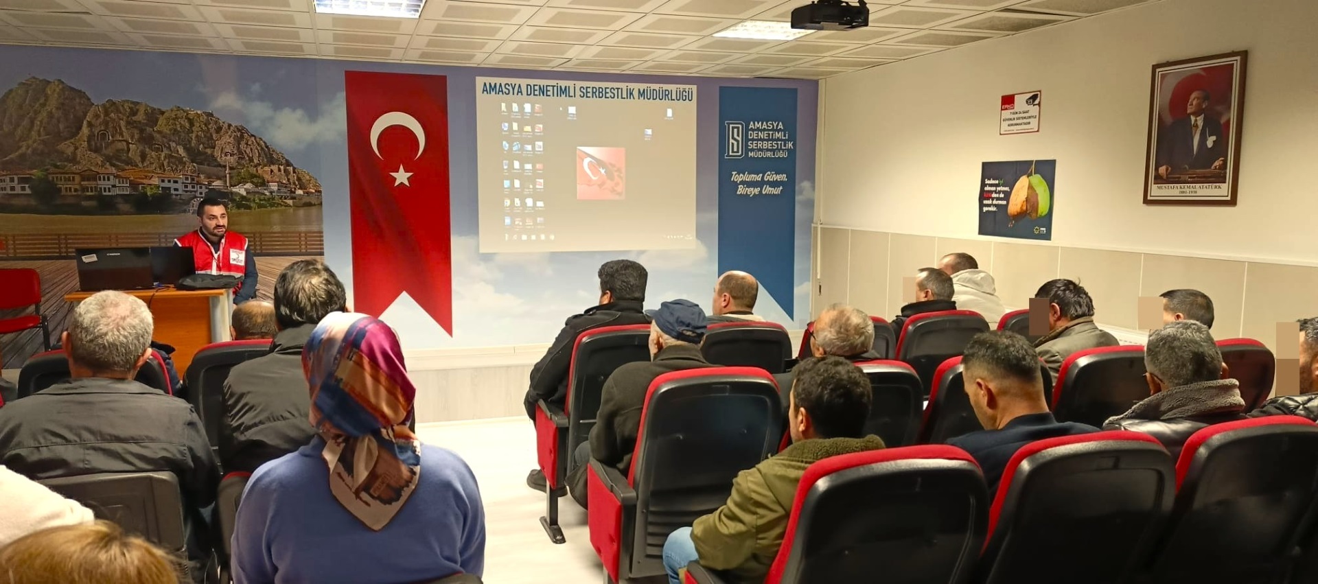 AMASYADA “ KAN BAĞIŞININ ÖNEMİ “ TEMALI SEMİNER VERİLDİ