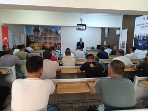 TOKAT DENETİMLİ SERBESTLİK MÜDÜRLÜĞÜNDE “TÜKETİCİ HAKLARI” KONULU SEMİNER GERÇEKLEŞTİRİLDİ