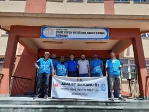 Şehit Üsteğmen Hasan Şahan İlkokulunda temizlik hizmeti gerçekleştirilmiştir.