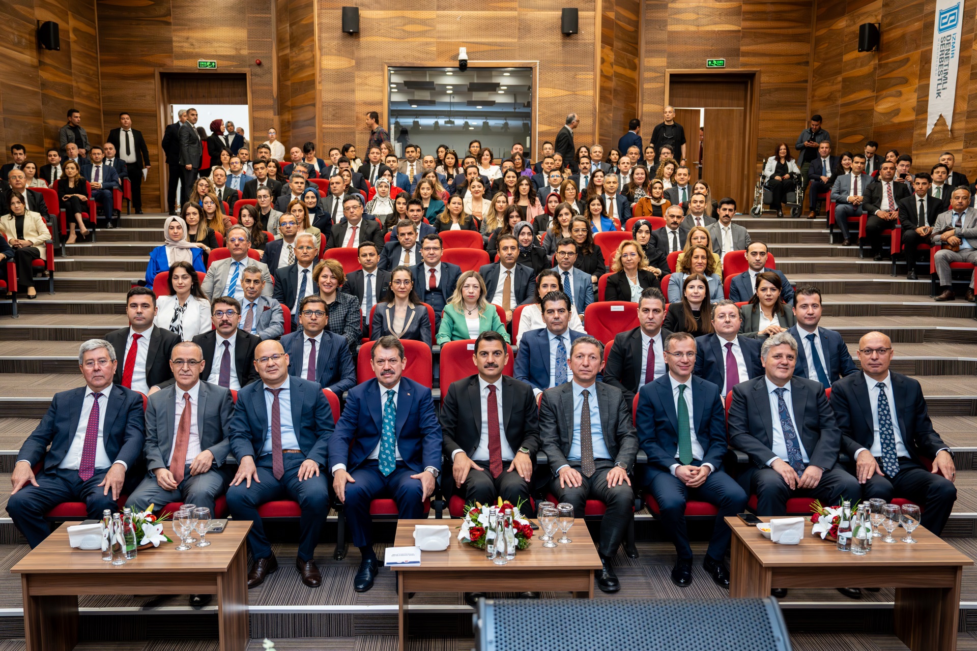 HÂKİM VE SAVCI YARDIMCILARINA YÖNELİK EĞİTİCİ EĞİTİMİ PROGRAMI İZMİR'DE GERÇEKLEŞTİRİLDİ
