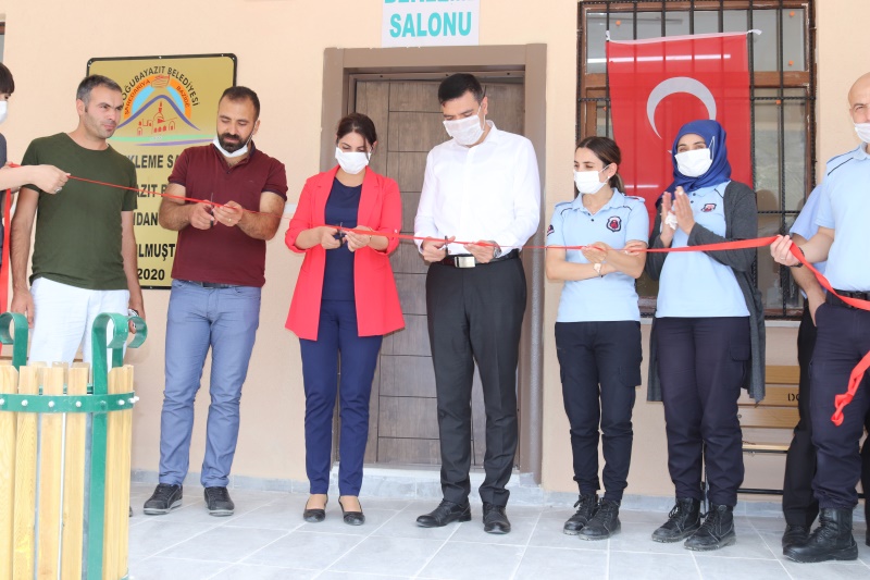 BEKLEME SALONU