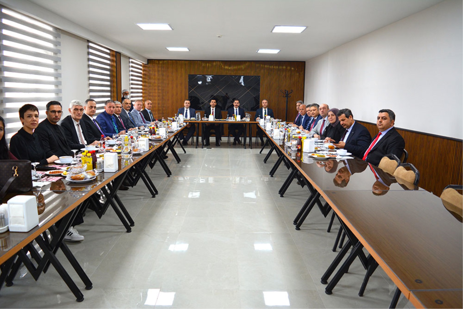 ERZURUMDA 6 HAZİRAN CEZA İNFAZ KURUMLARI PERSONELLERİ GÜNÜ İÇİN TOPLANTI DÜZENLENDİ
