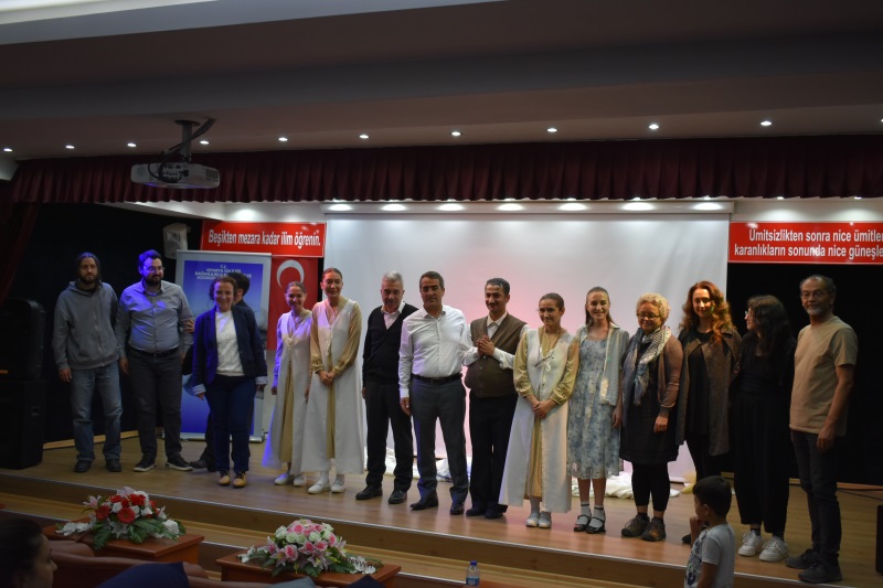 04.06.2025 Tiyatro gösterisi