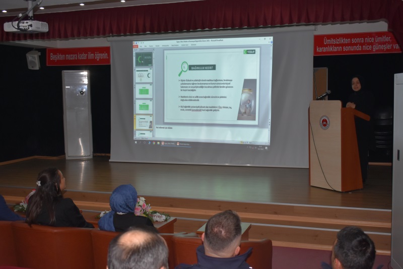 17.10.2024 yeşilay konferansı