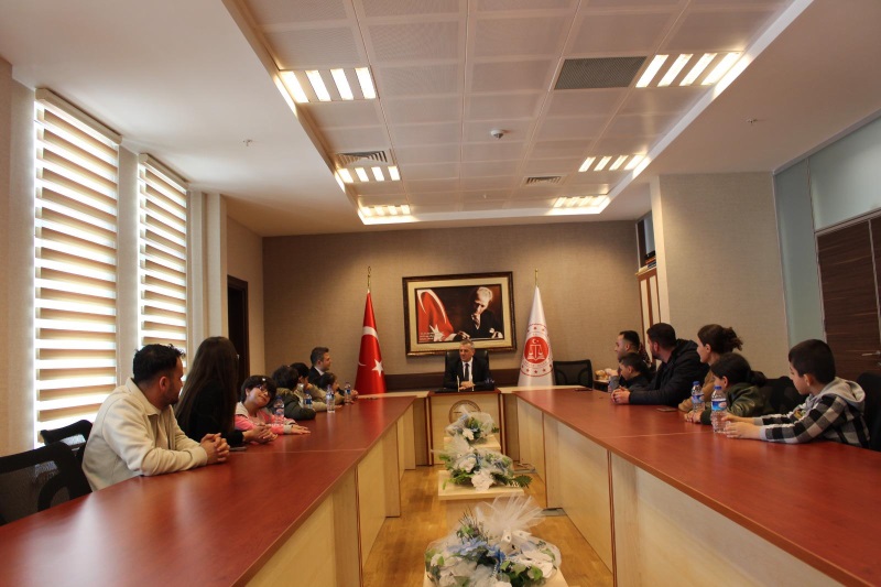 Küçük Misafirlerimizin Adalet Yolculuğu