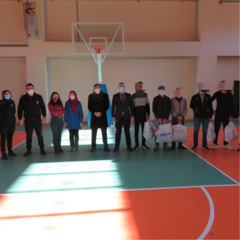 İhtiyaç Sahibi Hükümlü ve Tutuklulara Kıyafet Yardımı