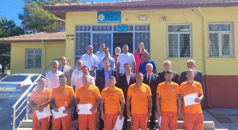 Eğitimde Güç Birliği: Akçadağ'da "Okullar Renklensin, Yarınlar Güçlensin" Projesi Görkemli Bir Finalle Tamamlandı.