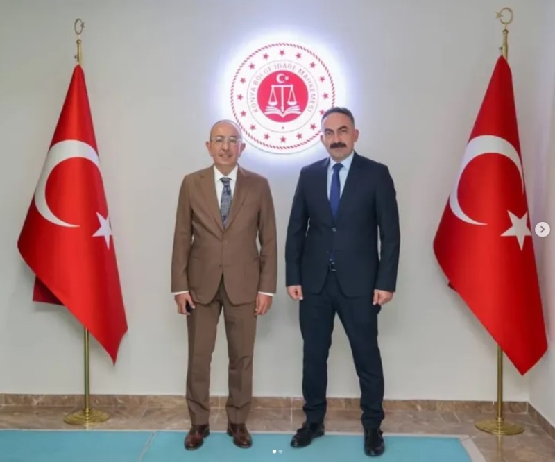 Meram Belediye Başkanı Mustafa Kavuş, Bölge İdare Mahkemesi Başkanımız Nazım Taha Koçak'ı makamında ziyaret etti.