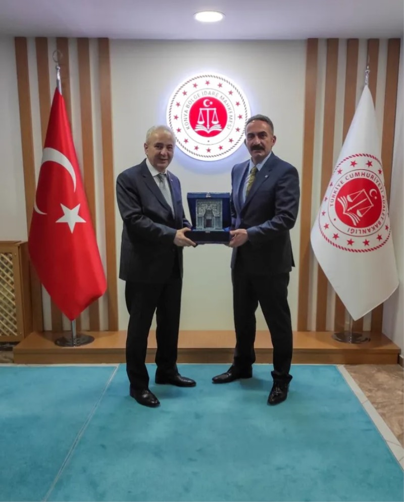 6 KTO Karatay Üniversitesi Rektörü Prof Dr. Fevzi Rifat Ortaç, Bölge İdare Mahkemesi Başkanımız Nazım Taha Koçak'ı makamında ziyaret etti.