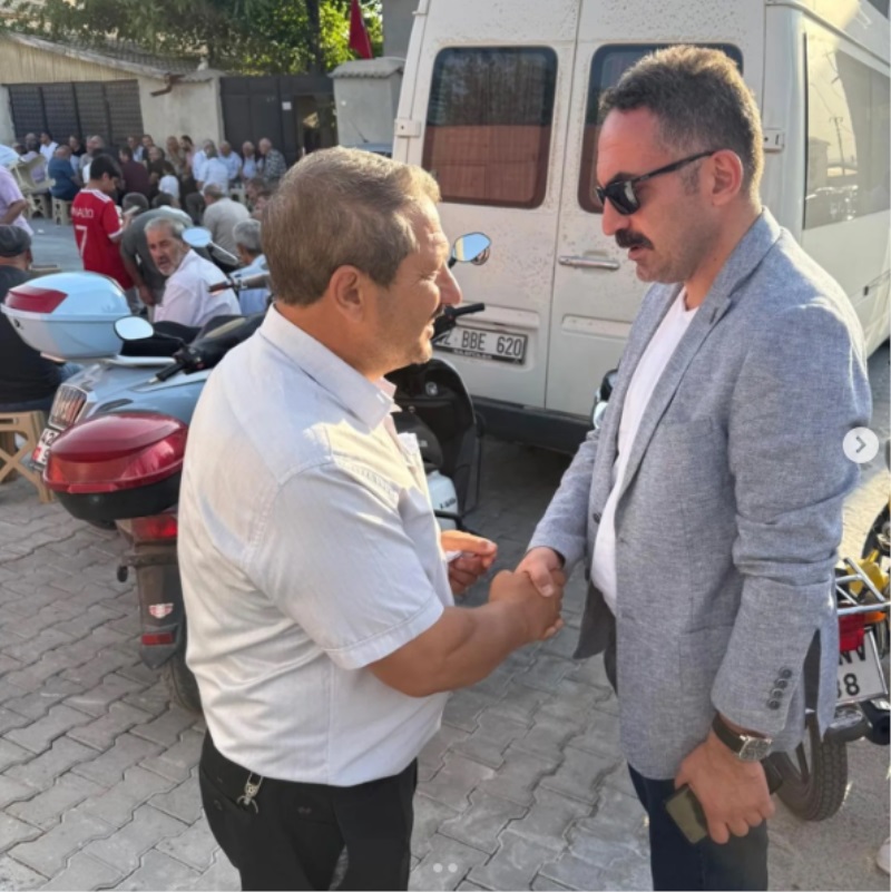 Bölge İdare Mahkemesi Başkanımız Nazım Taha Koçak, hizmet binamızda görev yapan personelimiz Sefa Avşar'ın Kadınhanı İlçesinde gerçekleşen düğün merasimine katılarak genç çiftimize tebriklerini iletti.