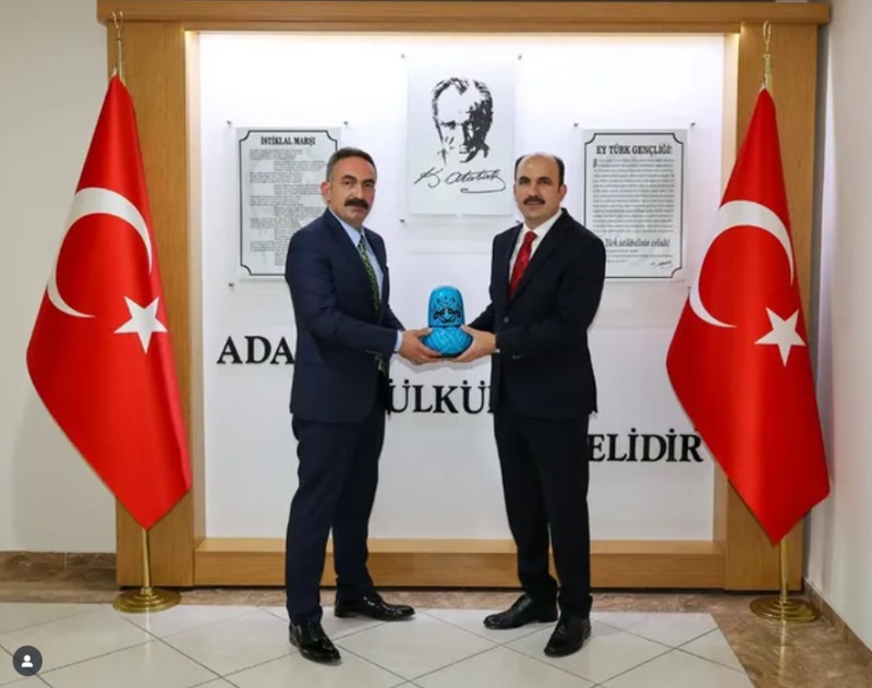 Konya Büyükşehir Belediye Başkanı Uğur İbrahim Altay, Bölge İdare Mahkemesi Başkanımız Nazım Taha Koçak'ı makamında ziyaret etti.