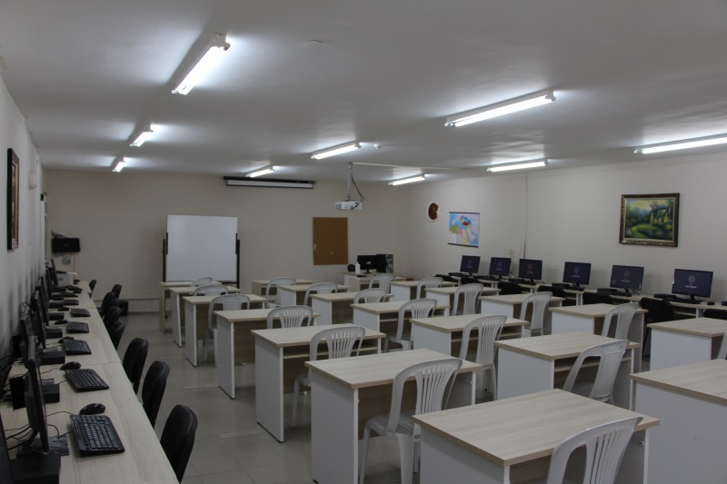 Kurum Bilgisayar Sınıfı Laboratuvarı