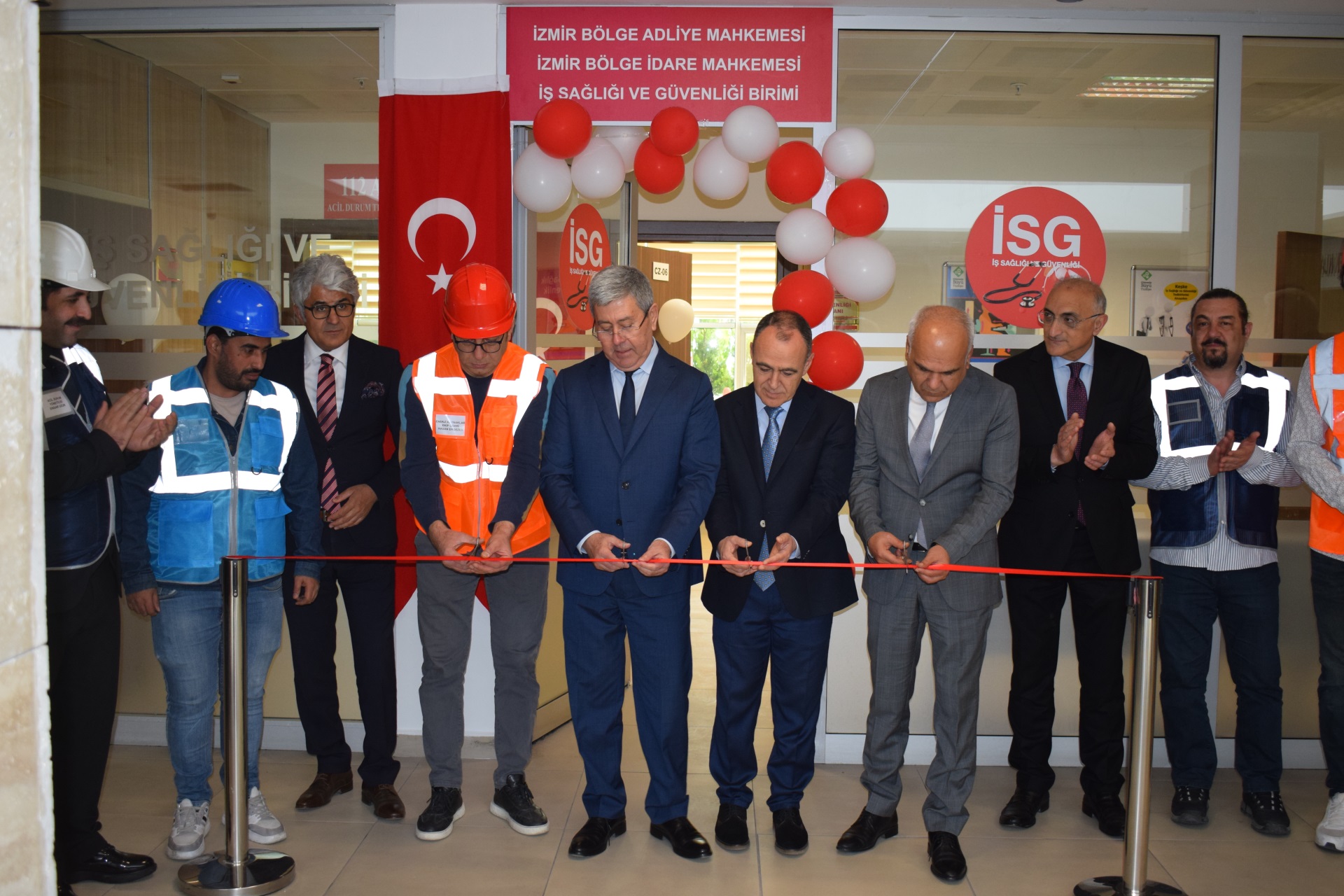 İş Sağlığı ve Güvenliği Birimi hizmete açılmıştır.