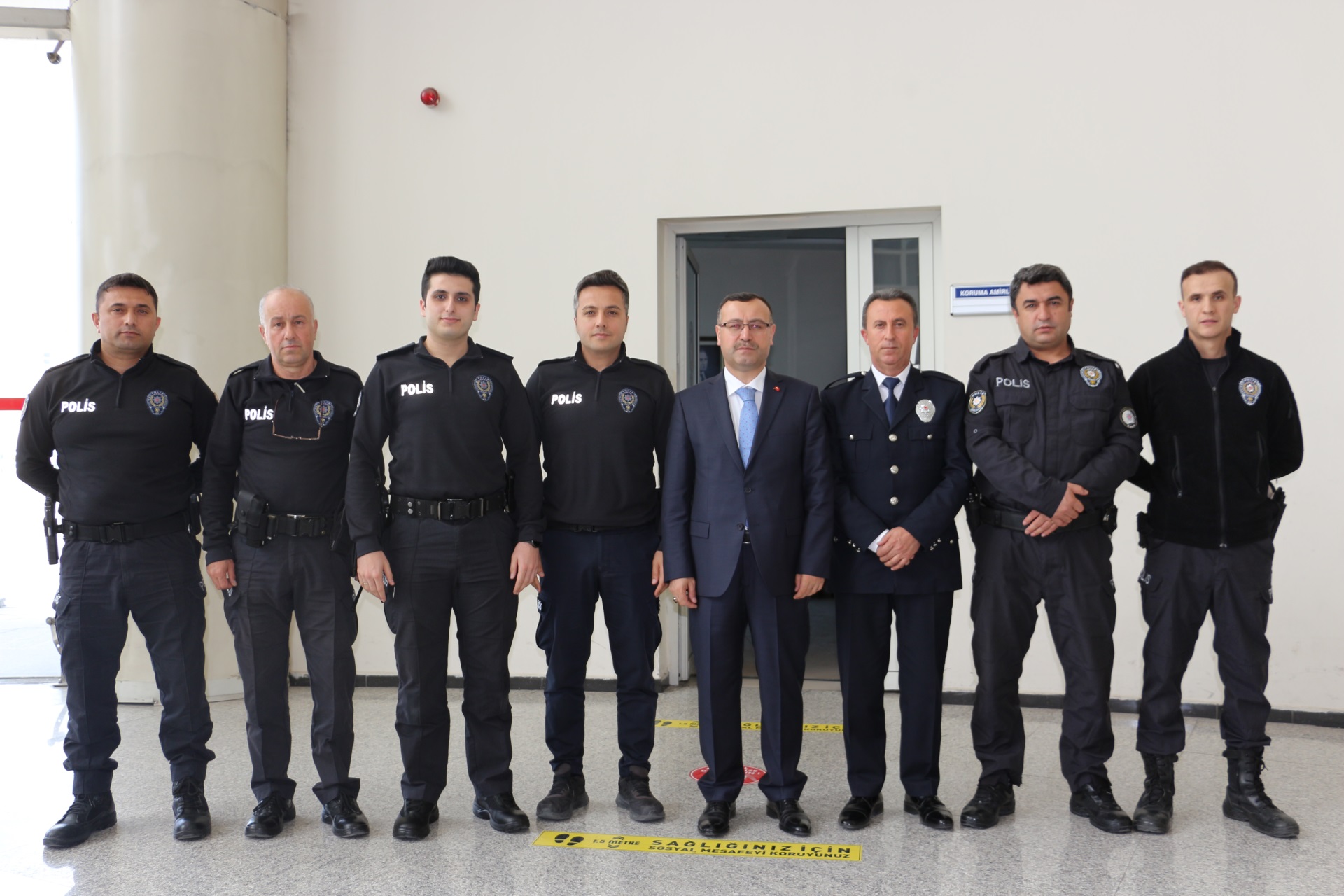 Cumhuriyet Başsavcımız Sayın Habib KORKMAZ  Türk Polis Teşkilatının 178. yılını adliyemiz bünyesinde görev yapan polis memurlarını ziyaret ederek kutladı. 