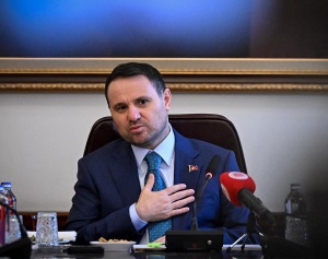 İSTANBUL 2 NO’LU BARO BAŞKANIMIZ SAYIN YASİN ŞAMLI VE BERABERİNDEKİ STAJYER AVUKAT KARDEŞLERİMİZLE BAKANLIĞIMIZDA BİR ARAYA GELDİK