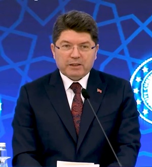 AİLE HUKUKUNDA UYGULAMADAN DOĞAN SORUNLARIN GİDERİLMESİNE YÖNELİK DÜZENLEMELERİ KARARLILIKLA HAYATA GEÇİRECEĞİZ