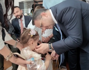 BEN BURAYA SİZİN ARANIZDAN, BU BÖLGEDE YETİŞEN BİR KARDEŞİNİZ OLARAK GELDİM