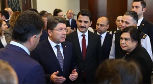 ÇOCUĞUN GÜLÜŞÜNDE GELECEĞİN HUZURU, GÜVENLİĞİNDE BİR MİLLETİN ONURU VARDIR.