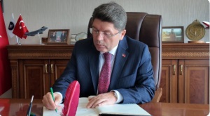 ZULMÜN KARANLIĞINI DAĞITACAK EN GÜÇLÜ IŞIK; BİLGİNİN, EĞİTİMİN VE ADALET BİLİNCİNİN IŞIĞIDIR