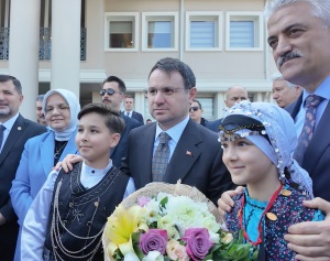 DOĞASIYLA BÜYÜLEYEN, SANAYİSİYLE GÜÇLENEN GÜZEL ŞEHRİMİZ DÜZCE’DEYİZ.