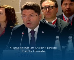 GAZZE’DE MASUM SİVİLLERLE BİRLİKTE İNSANLIK ÖLMEKTEDİR