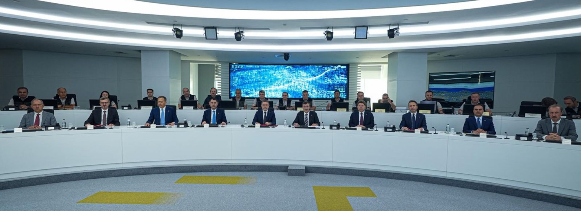 ADALET BAKANI YILMAZ TUNÇ, ORMAN YANGINLARIYLA MÜCADELE KOORDİNASYON VE DEĞERLENDİRME TOPLANTISI’NA KATILDI Duyuru Görseli