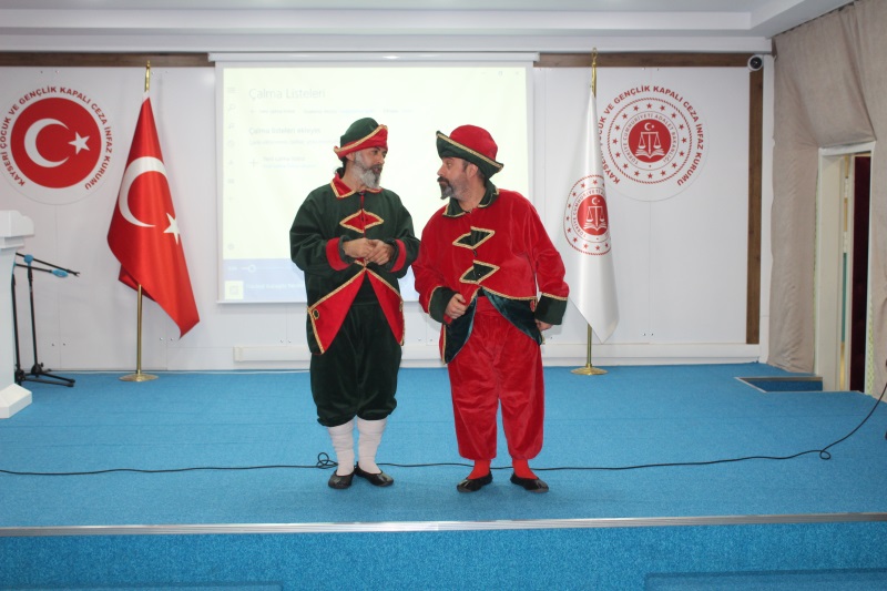 Hacivat ve Karagöz Gölge Oyunu