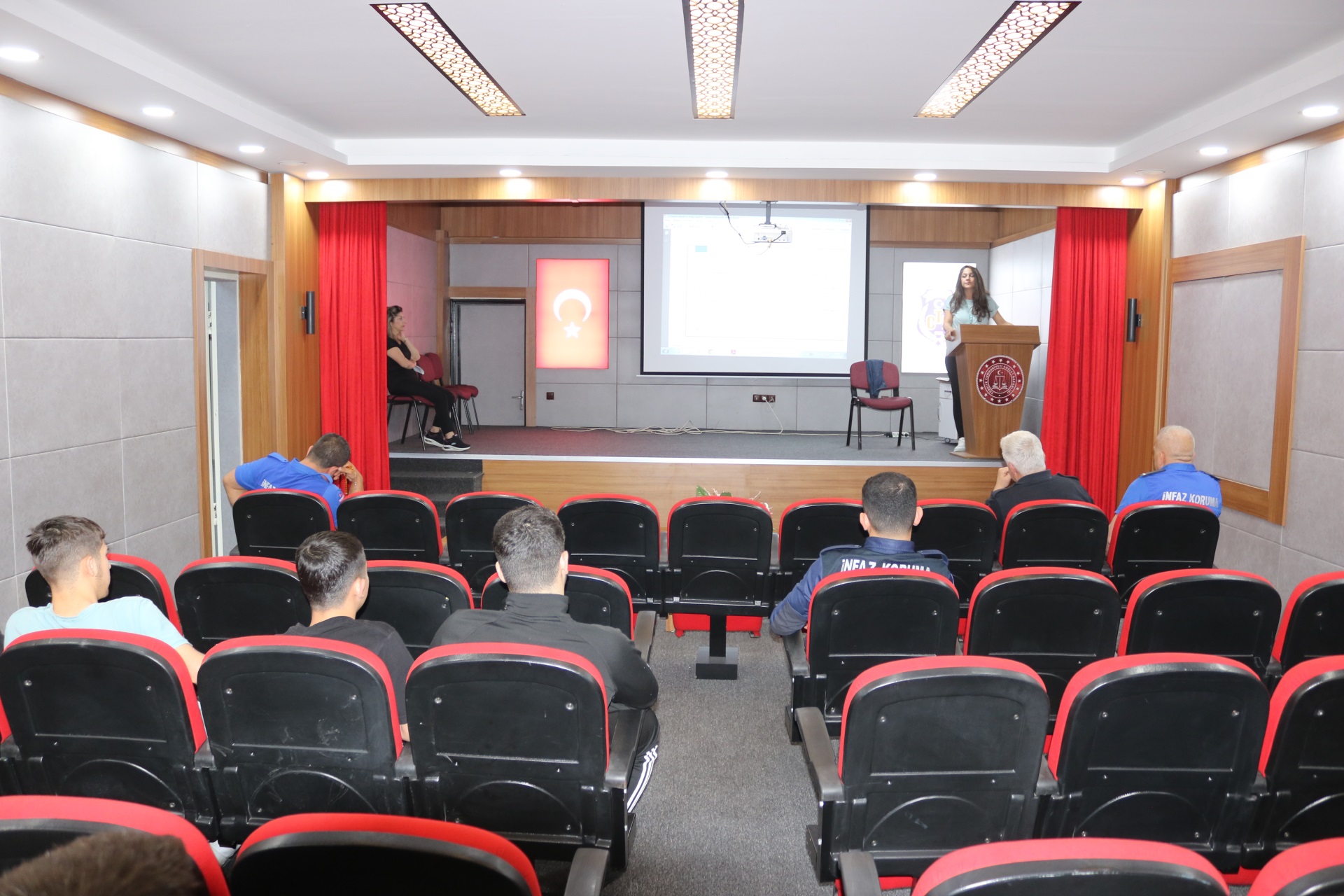 Diyarbakır İl Sağlık Müdürlüğü Tarafından Kurumumuzda Gerçekleştirilen Çocuklara Yönelik Sağlıklı Yaşam İçin Spor ve Beslenme Konulu Eğitim Konferansı