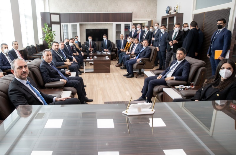 Adalet Bakanı Sayın Abdulhamit GÜL' ün katılımıyla,  Adana' da Bölge Değerlendirme Toplantısı gerçekleştirildi.