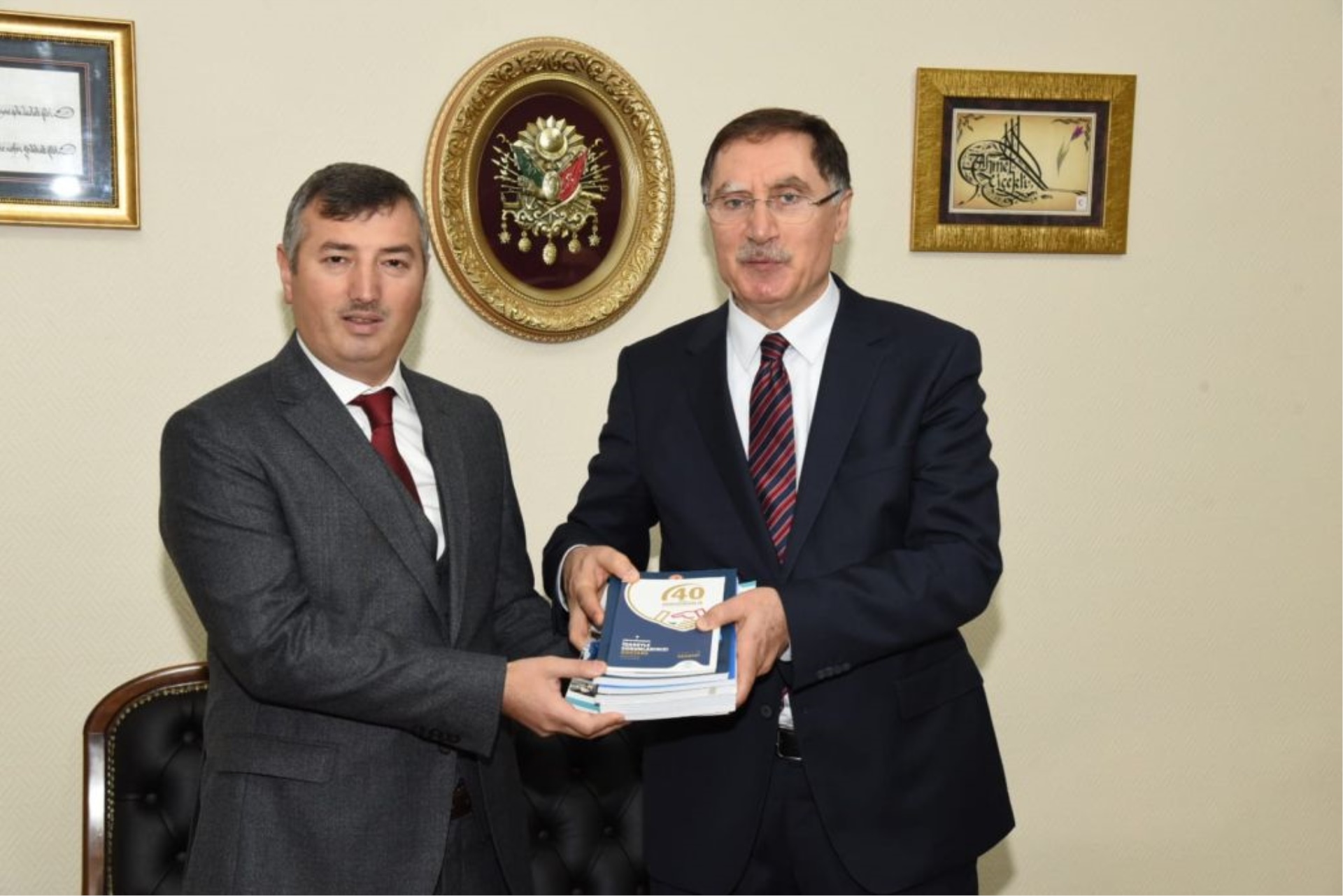 Kamu Başdenetçisi (Ombudsman) Şeref MALKOÇ Manisa Cumhuriyet Başsavcısı Ahmet ÇİÇEKLİ’yi ziyareti.