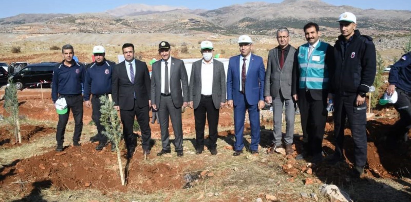 Geleceğe Nefes, Dünyaya Nefes Sloganıyla 120 Bin Fidan Toprakla Buluştu