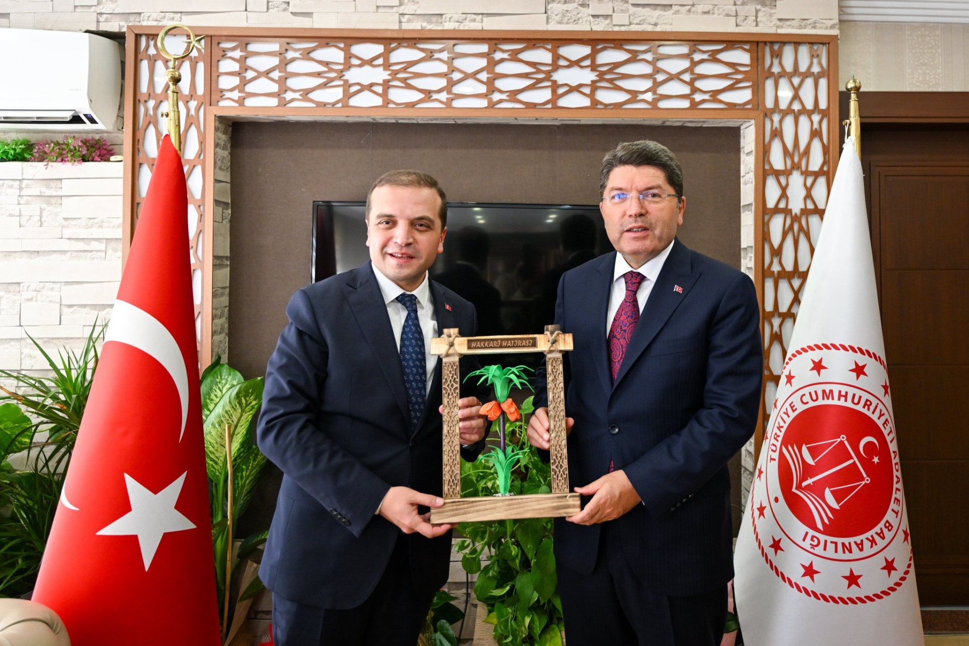 Adalet Bakanı Sayın Yılmaz Tunç'un Teşrifleriyle Hakkari’de Temel Atma Töreni Gerçekleştirildi.