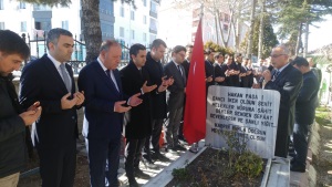 Şehit Cumhuriyet Savcısı Hakan KILIÇ vefatının sene-i devriyesinde kabri başında anıldı.