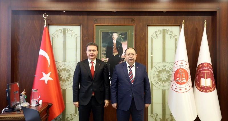 Yüksek Seçim Kurulu Başkanı sayın Ahmet YENER Cumhuriyet Başsavcılığımıza  nezaket ziyaretinde bulundu.