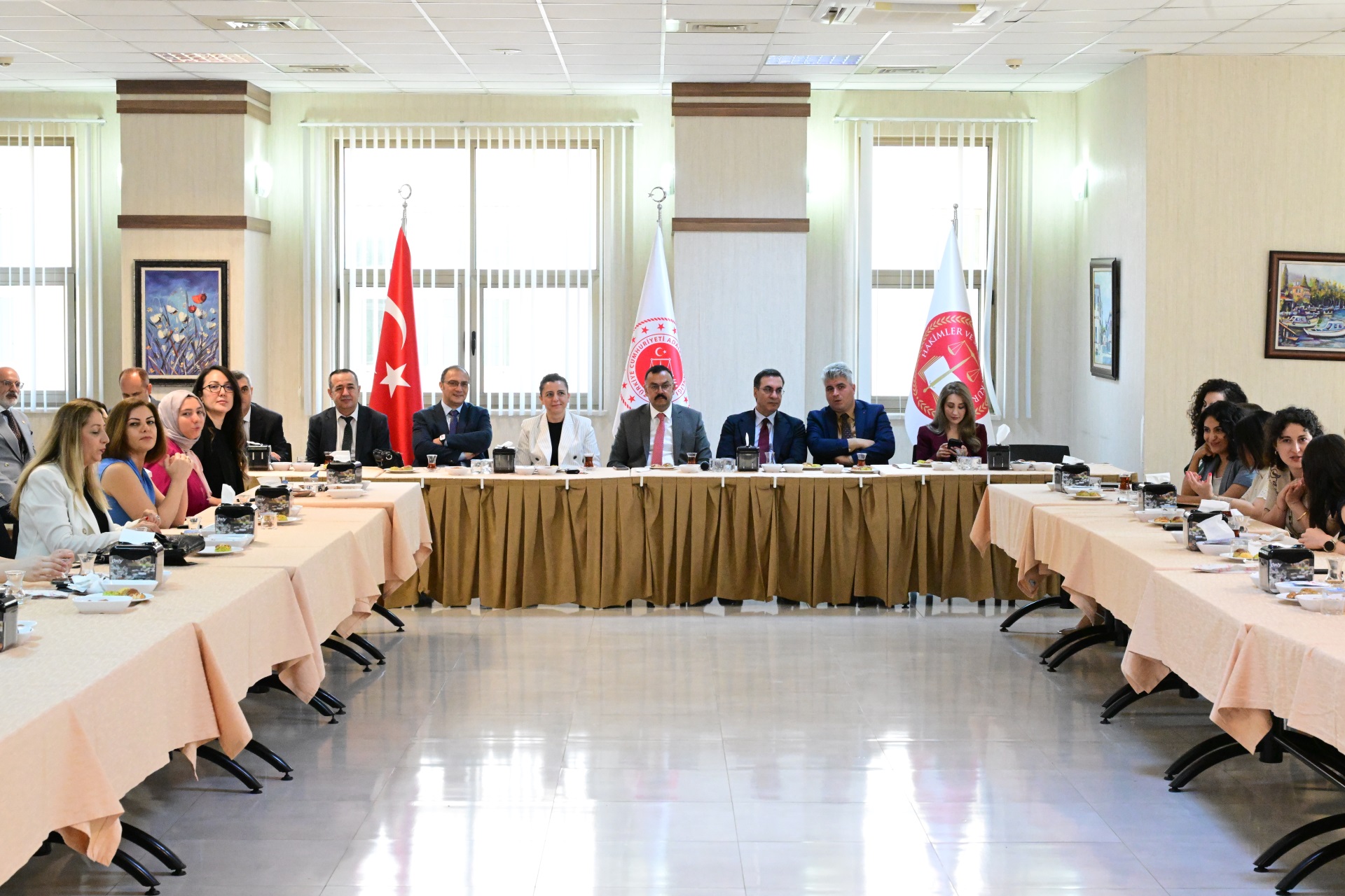 Bayramın Manevi İklimi Antalya Adliyesi’nde Hissedildi