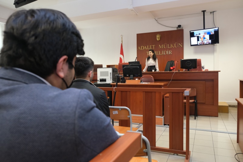 Açık Adliye Günü Etkinliklerinin Beşincisi 16 Mart 2022 tarihinde Antalya Adalet Sarayında gerçekleştirildi.