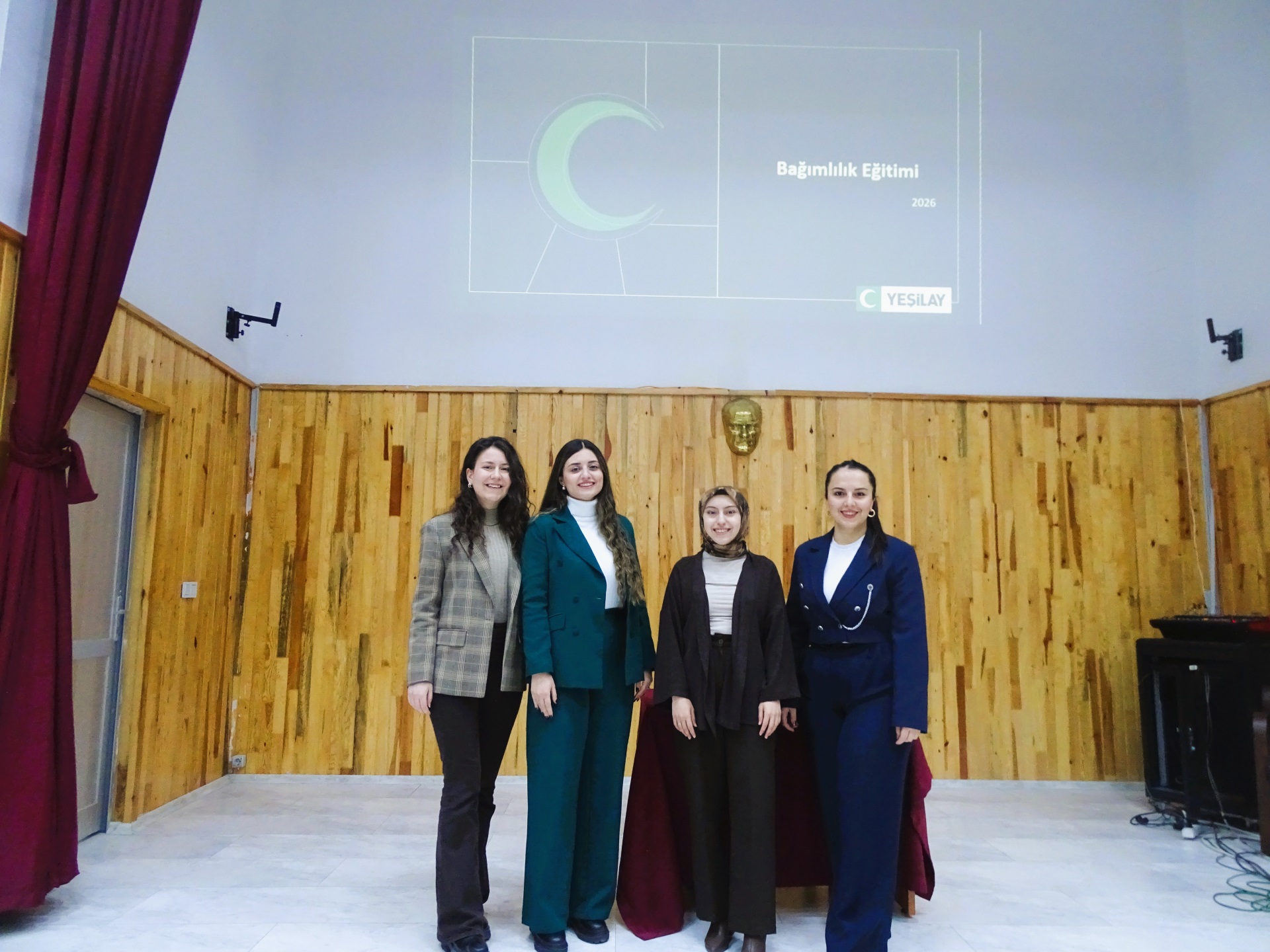   Psiko-Sosyal Servisi ve YEDAM İşbirliği İle Kurumumuz Kapalı C.İ.K ve Açık C.İ.K Bölümlerinde Bağımlılık Konferansı Düzenlendi