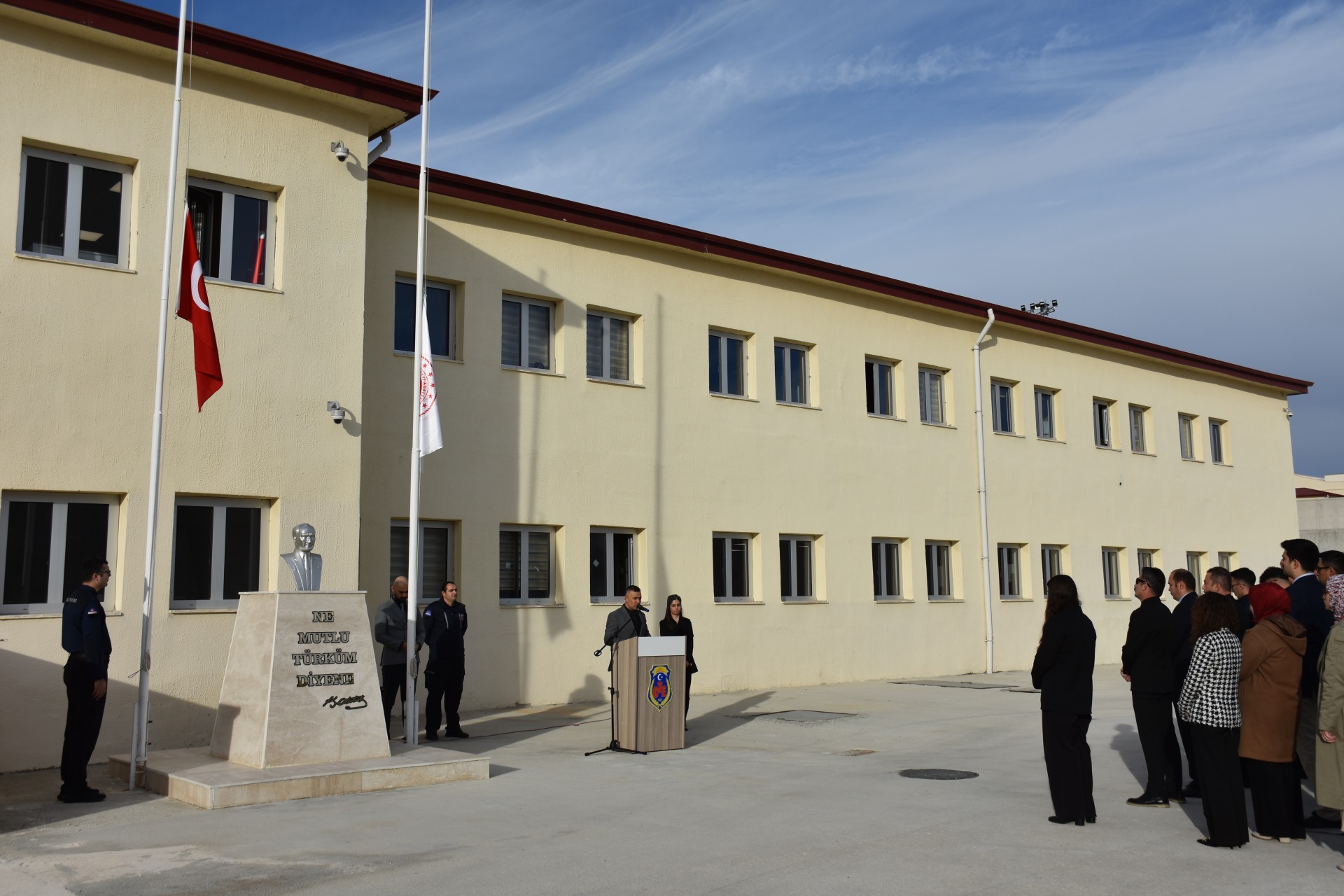 10 KASIM ATATÜRK’Ü ANMA PROGRAMI KURUMUMUZDA GERÇEKLEŞTİRİLDİ