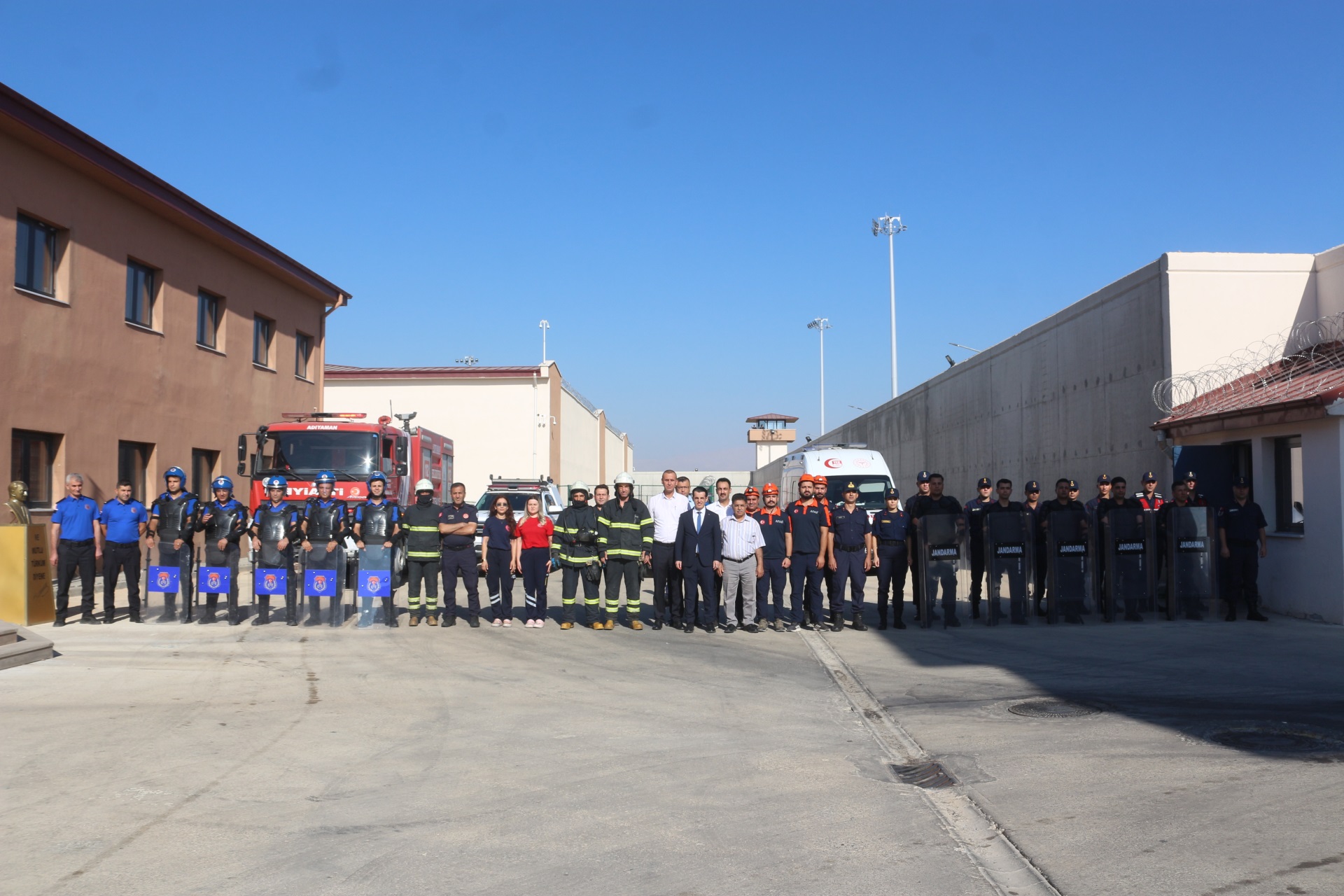 Adıyaman L Tipi Kapalı Ceza İnfaz Kurumumuzda Yangın Tatbikatı Gerçekleştirildi