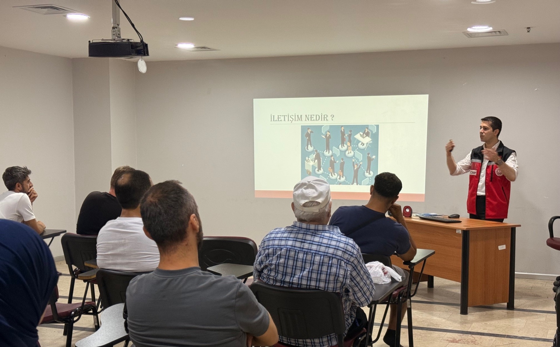 Sosyal Hizmet Merkezi'nden Yükümlülere Yönelik İletişim Semineri 