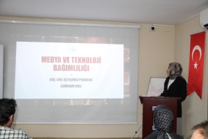 Bandırma Denetimli Serbestlik Müdürlüğünde “İnternet Bağımlılığı ve Bilinçli Medya Kullanımı” Semineri 