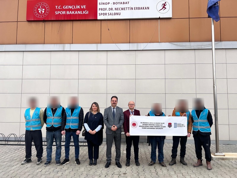 Boyabat’ta kamu kurumları; boya ve bakım çalışmaları ile denetimli serbestlik yükümlüleri tarafından yenileniyor 