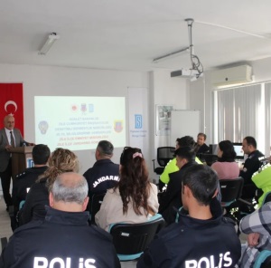 Zile İlçe Emniyet Müdürlüğü'ne  ve Zile İlçe Jandarma Komutanlığı'na  Bilgilendirme Semineri