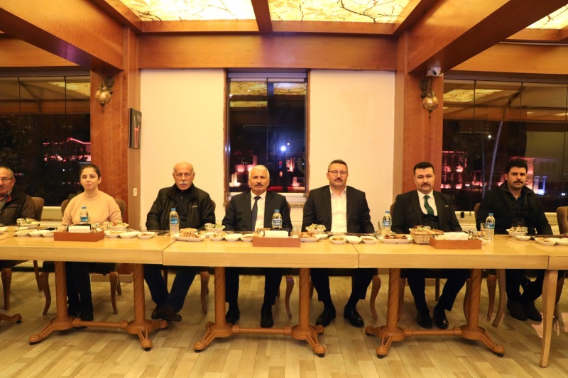 Kurum Müdürümüz Sn. Mehmet OLCAR için veda yemeği düzenlenmiştir.