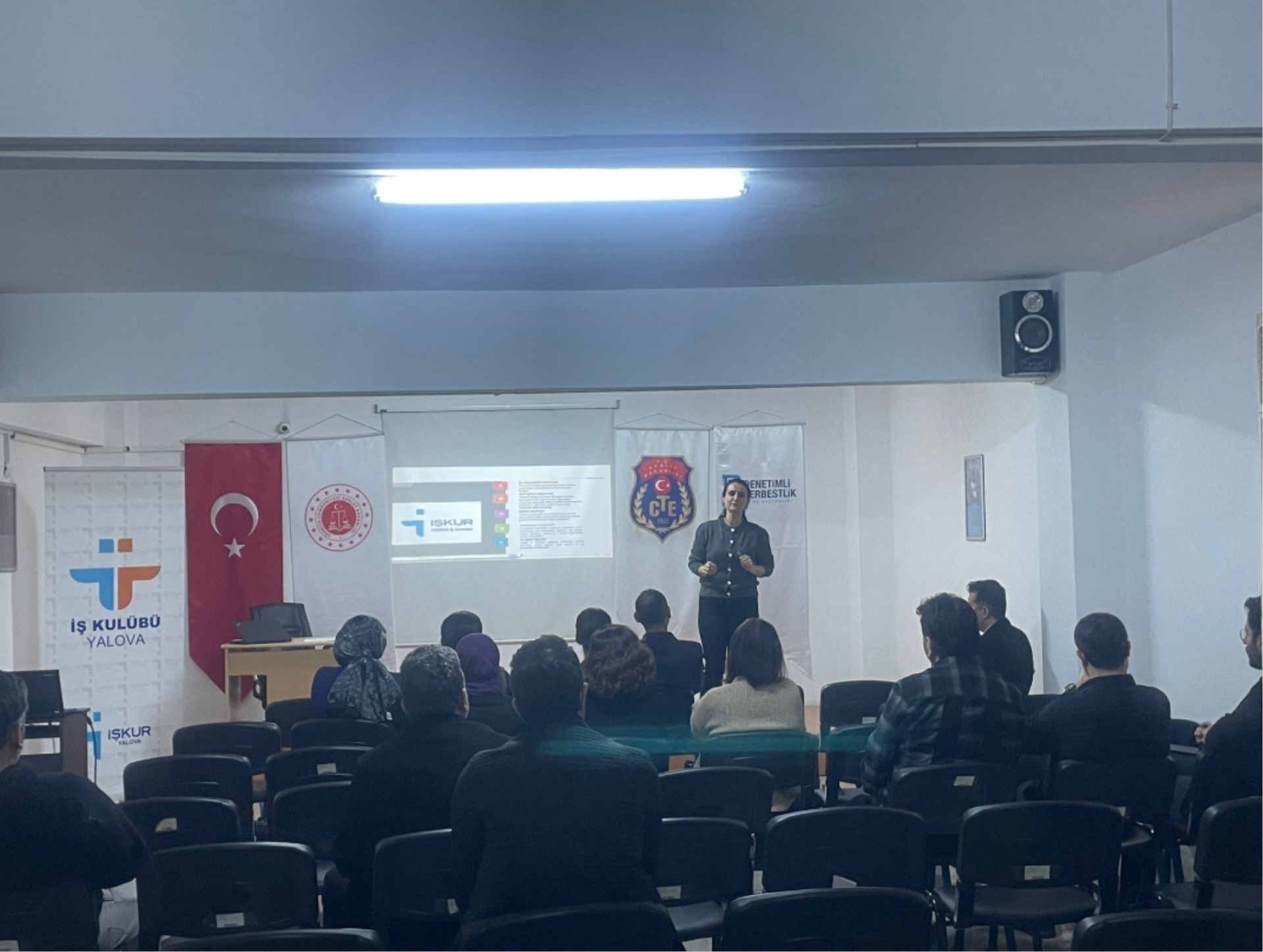 Yalova İŞKUR İl Müdürlüğünde görevli Uzman Esra BALCI tarafından personelimize İŞKUR Faaliyetleri konusunda bilgilendirme semineri verildi.