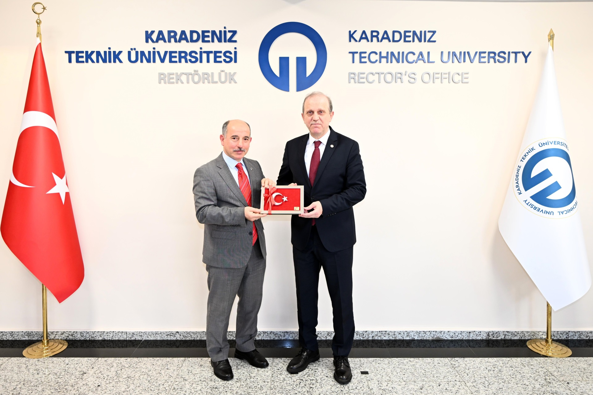 Trabzon Üniversitesi ve Karadeniz Teknik Üniversitesi ziyaret edilmiştir.