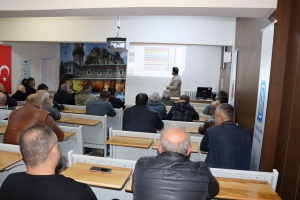 TOKAT DENETİMLİ SERBESTLİK MÜDÜRLÜĞÜ’NDE “DİNİN FERT VE TOPLUM HAYATINDAKİ YERİ” KONULU MANEVİ SEMİNER!