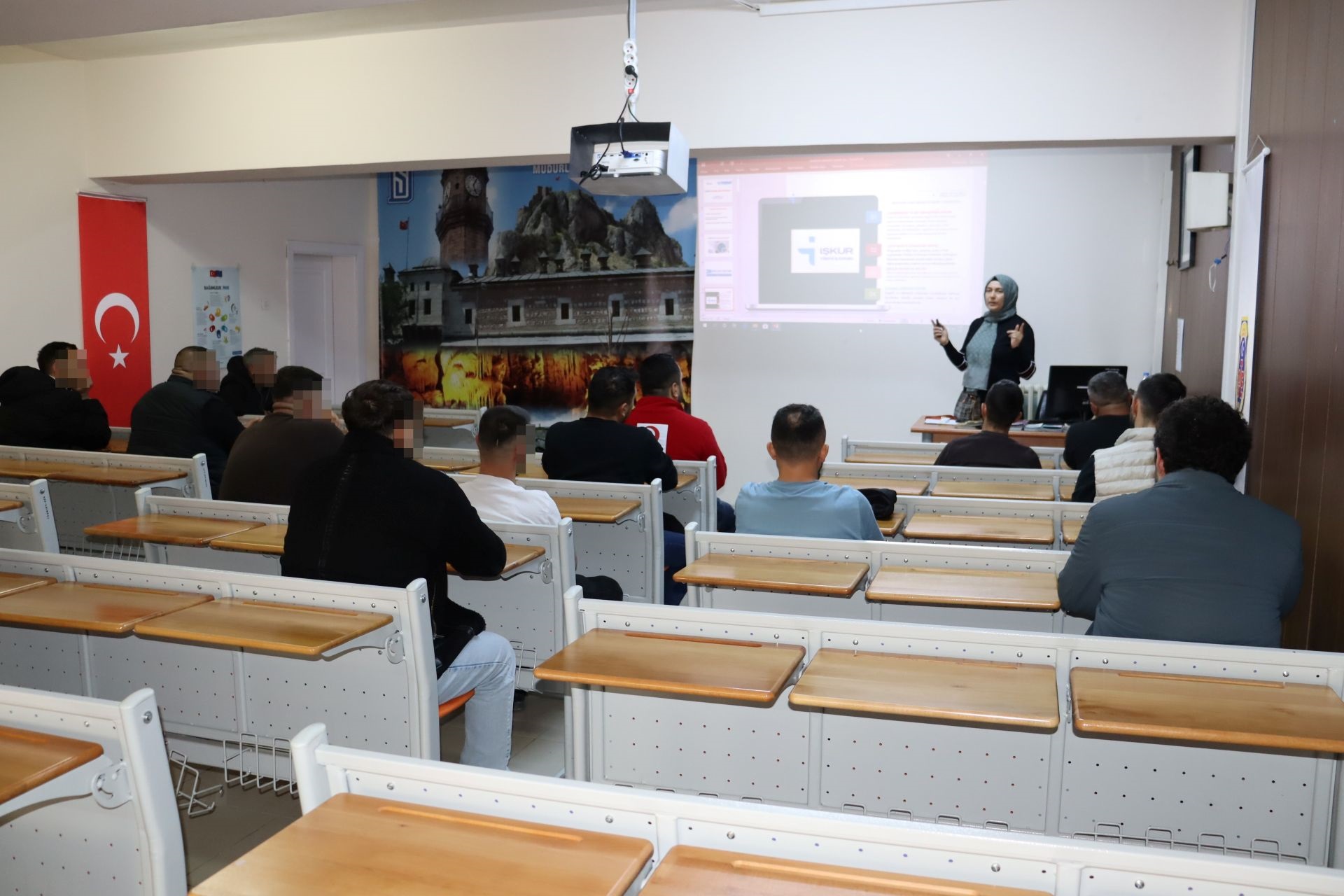 TOKAT DENETİMLİ SERBESTLİK MÜDÜRLÜĞÜ'NDEN "İŞKUR BİLGİLENDİRME" SEMİNERİ!